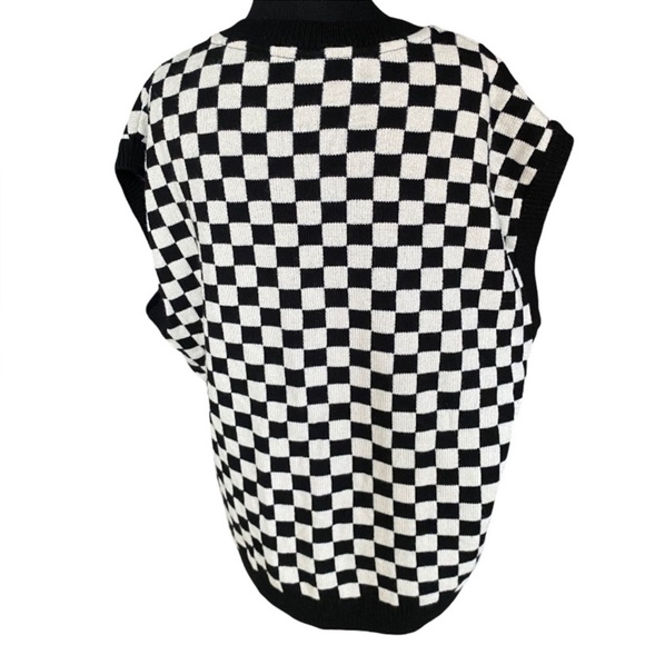 Iets Frans Unisex  V-Neck Checkered Sweater Vest - Black and White Size XL - Picture 4 of 6
